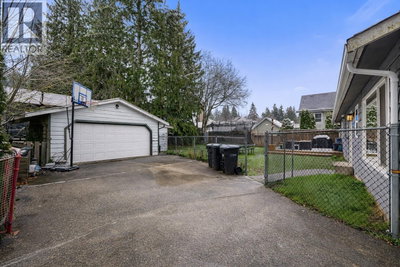 40410 PERTH Drive | Squamish British Columbia | Slide Image Three
