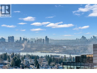 125 14TH Street | North Vancouver British Columbia | Slide Image Twenty-three
