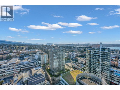 125 14TH Street | North Vancouver British Columbia | Slide Image Three
