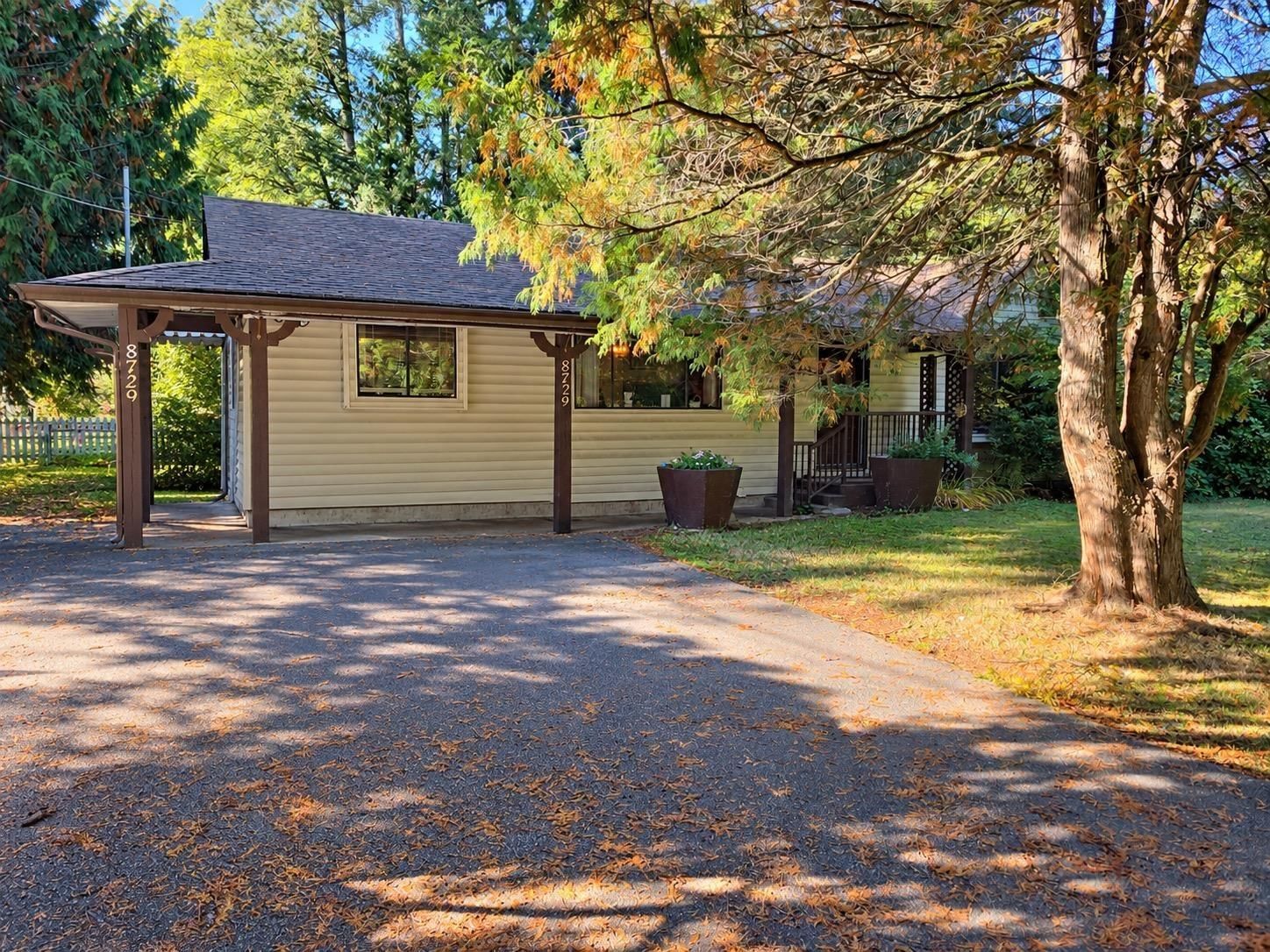 8729 192 Street, Surrey, British Columbia V4N 5W4