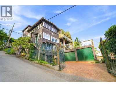 3396 MARINE Drive | West Vancouver British Columbia | Slide Image Six