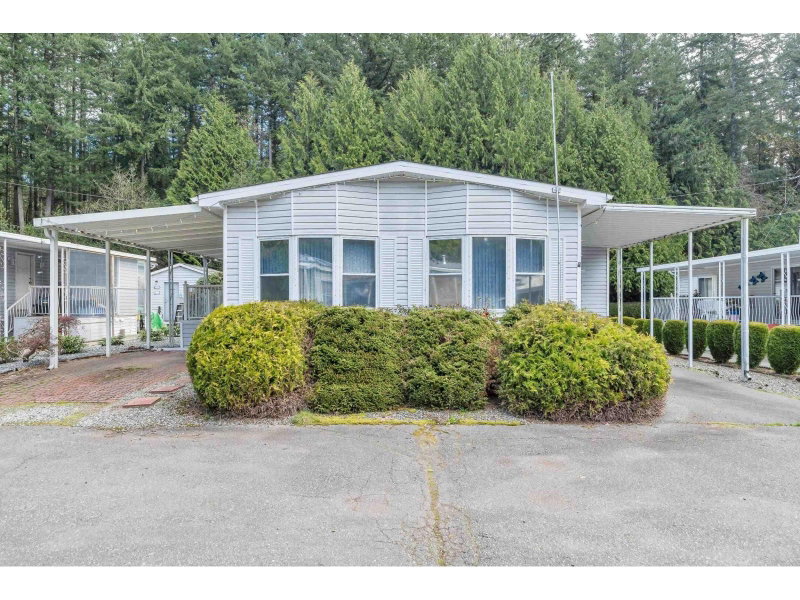 20071 24 Avenue Langley British Columbia, V2Z 2A1 - 2 Bedrooms Home For Sale