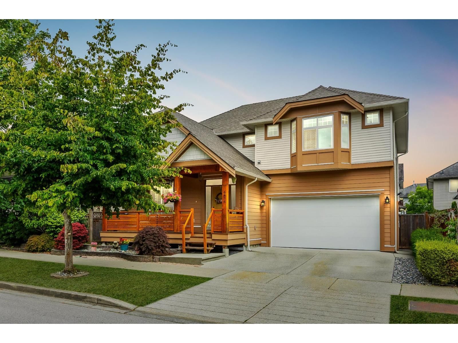 6876 192A Street, Surrey, British Columbia V4N 0B7