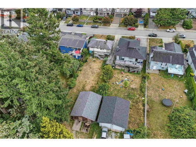 7971 ROSEWOOD Street | Burnaby British Columbia | Slide Image Three