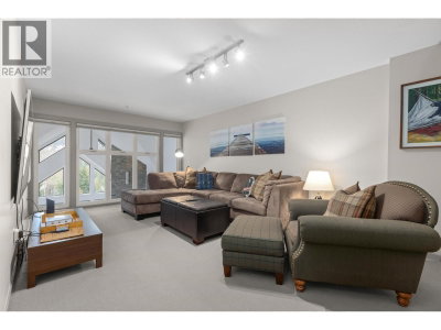3212 BLUEBERRY Drive | Whistler British Columbia | Slide Image Twenty