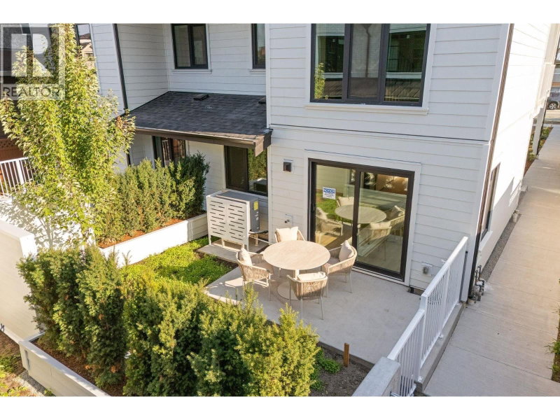 2333 54TH Avenue Vancouver British Columbia, V5S 1X1 - 4 Bedrooms Condo For Sale
