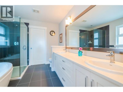 3511 PRINCETON Avenue | Coquitlam British Columbia | Slide Image Twenty-one