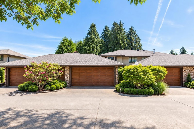 1660 148 Street Surrey British Columbia, V4A 7P5 - 2 Bedrooms Condo For Sale