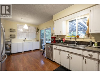 2634 ROGATE Avenue | Coquitlam British Columbia | Slide Image Six