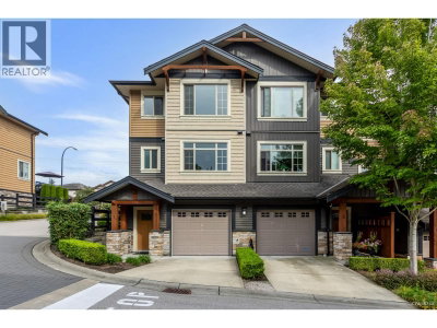 11305 240 Street | Maple Ridge British Columbia | Slide Image Two