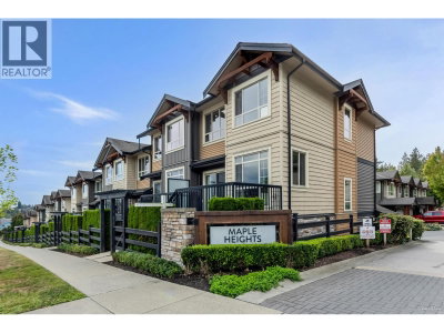 11305 240 Street | Maple Ridge British Columbia | Slide Image Four