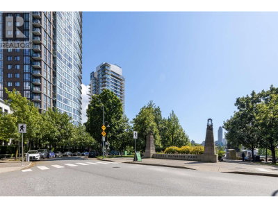 1438 RICHARDS Street | Vancouver British Columbia | Slide Image Nineteen