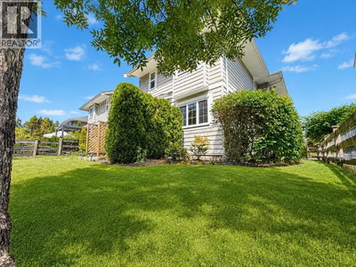 12161 237 Street | Maple Ridge British Columbia | Slide Image Three
