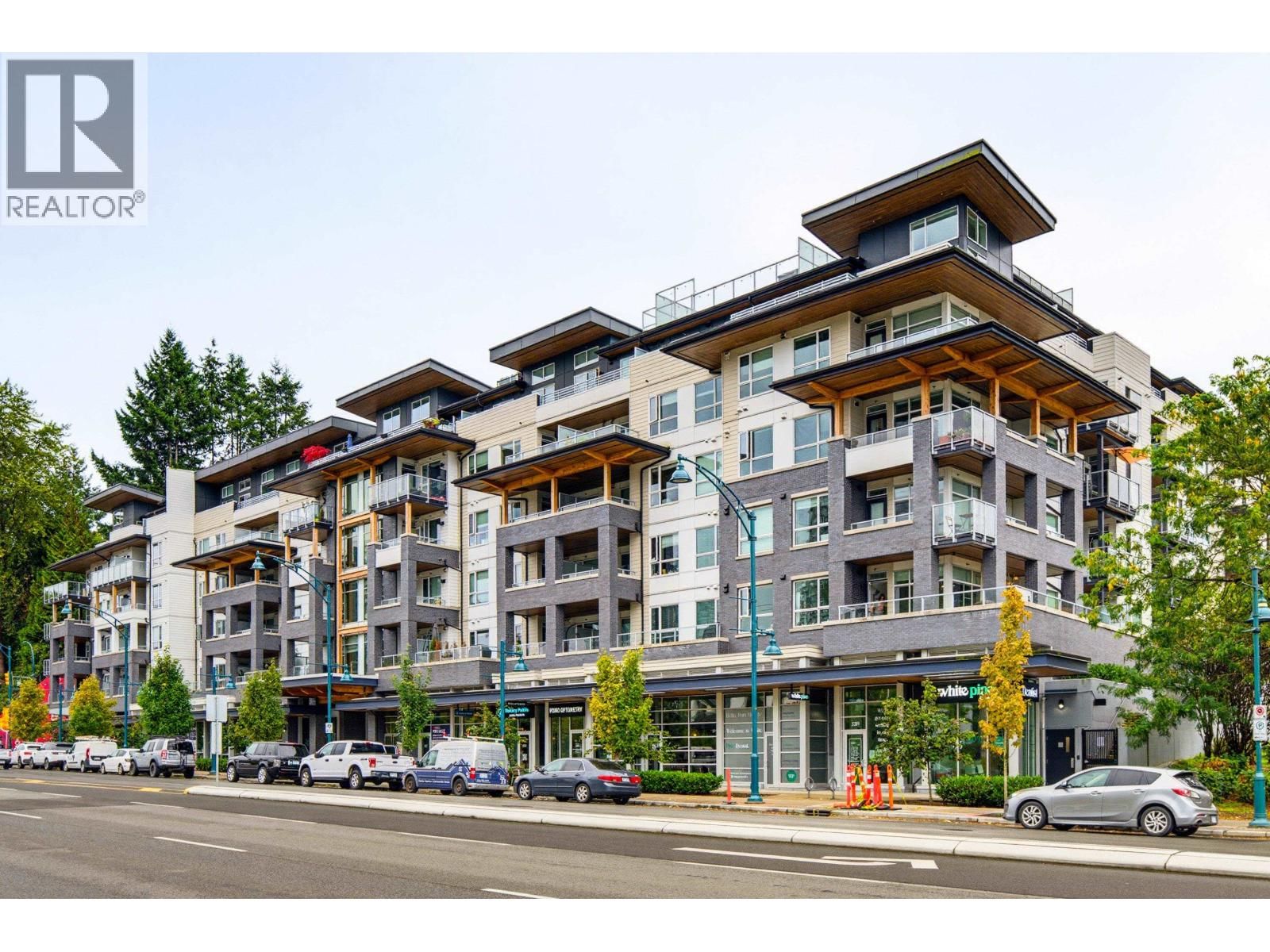 3229 ST JOHNS Street, Port Moody, British Columbia V3H 0M4