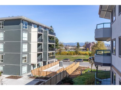 2451 GLADWIN Road North | Abbotsford British Columbia | Slide Image Thirty-two