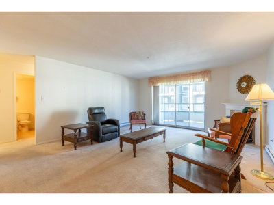 2451 GLADWIN Road North | Abbotsford British Columbia | Slide Image Eight