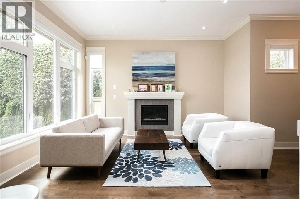 1132 CLOVERLEY Street, North Vancouver, British Columbia V7L 1N6