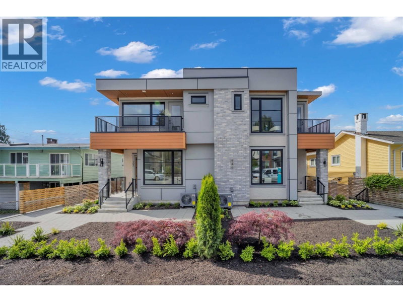 946 DANSEY Avenue Coquitlam British Columbia, V3K 3G7 - 4 Bedrooms Condo For Sale
