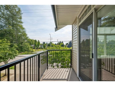 8277 161 Street | Surrey British Columbia | Slide Image Twenty