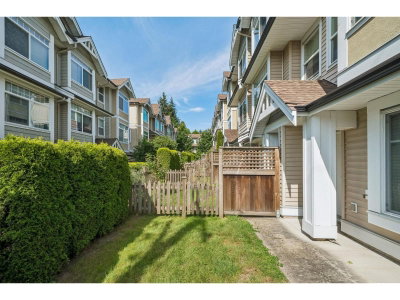 8277 161 Street | Surrey British Columbia | Slide Image Thirty