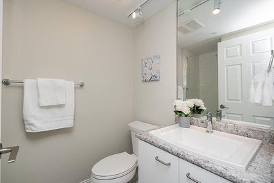 15210 PACIFIC Avenue | White Rock British Columbia | Slide Image Thirty-one