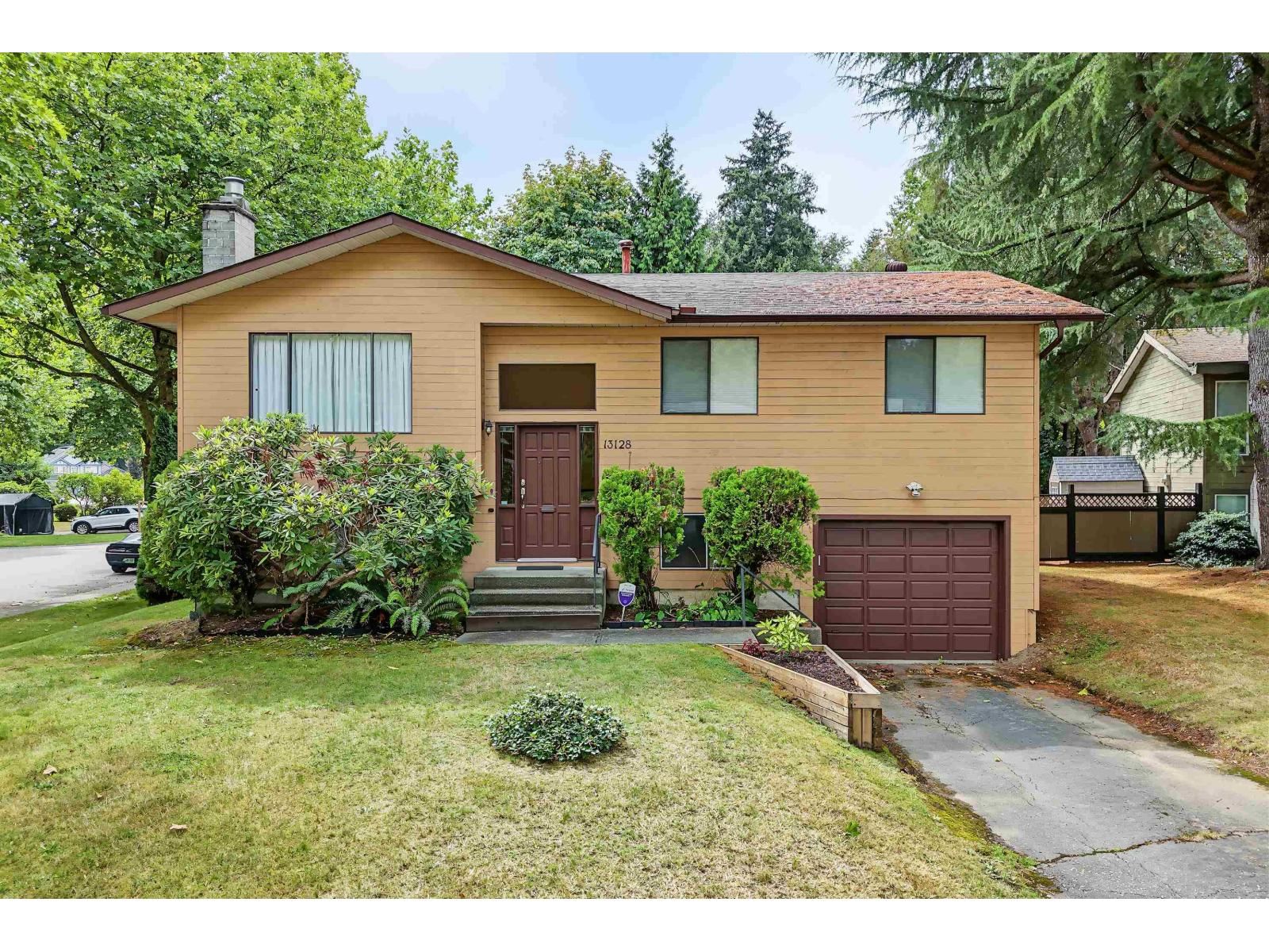13128 DOONE Place, Surrey, British Columbia V3V 6R8