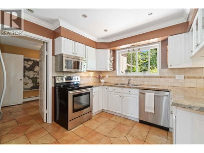 4106 STAULO Crescent | Vancouver British Columbia | Slide Image Eighteen