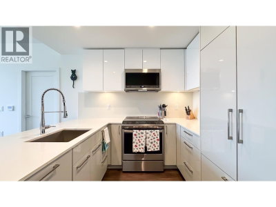 2446 SHAUGHNESSY Street | Port Coquitlam British Columbia | Slide Image Six