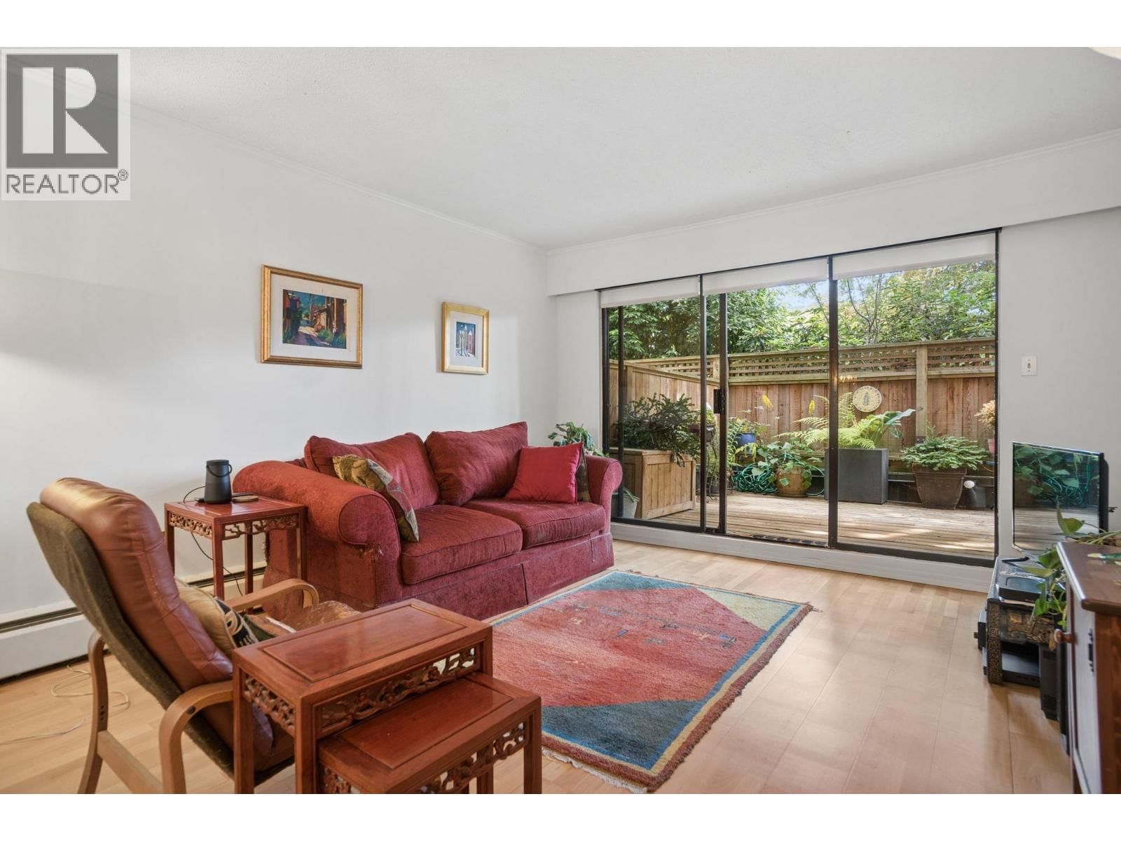 2255 8TH Avenue, Vancouver, British Columbia V6K 2A6