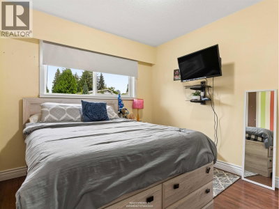 21796 DONOVAN Avenue | Maple Ridge British Columbia | Slide Image Thirteen