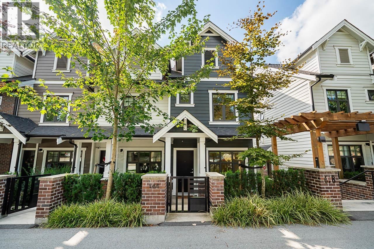 678 FAIRVIEW Street, Coquitlam, British Columbia V3J 0N1