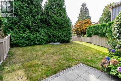 8868 16TH Avenue | Burnaby British Columbia | Slide Image Thirty