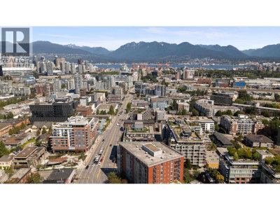 209 7TH Avenue | Vancouver British Columbia | Slide Image Thirty-eight