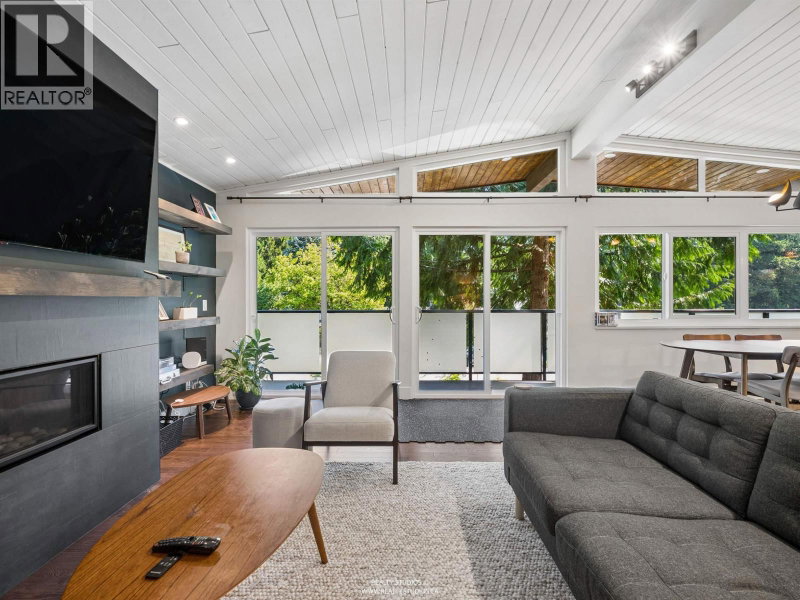 4651 HOSKINS Road North Vancouver British Columbia, V7K 2R2 - 5 Bedrooms Home For Sale
