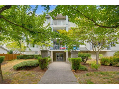 20177 54A Avenue | Langley British Columbia | Slide Image Three