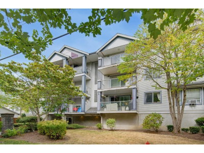 20177 54A Avenue | Langley British Columbia | Slide Image Four