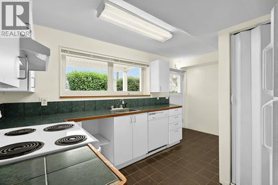 837 BURNABY Street | New Westminster British Columbia | Slide Image Eighteen