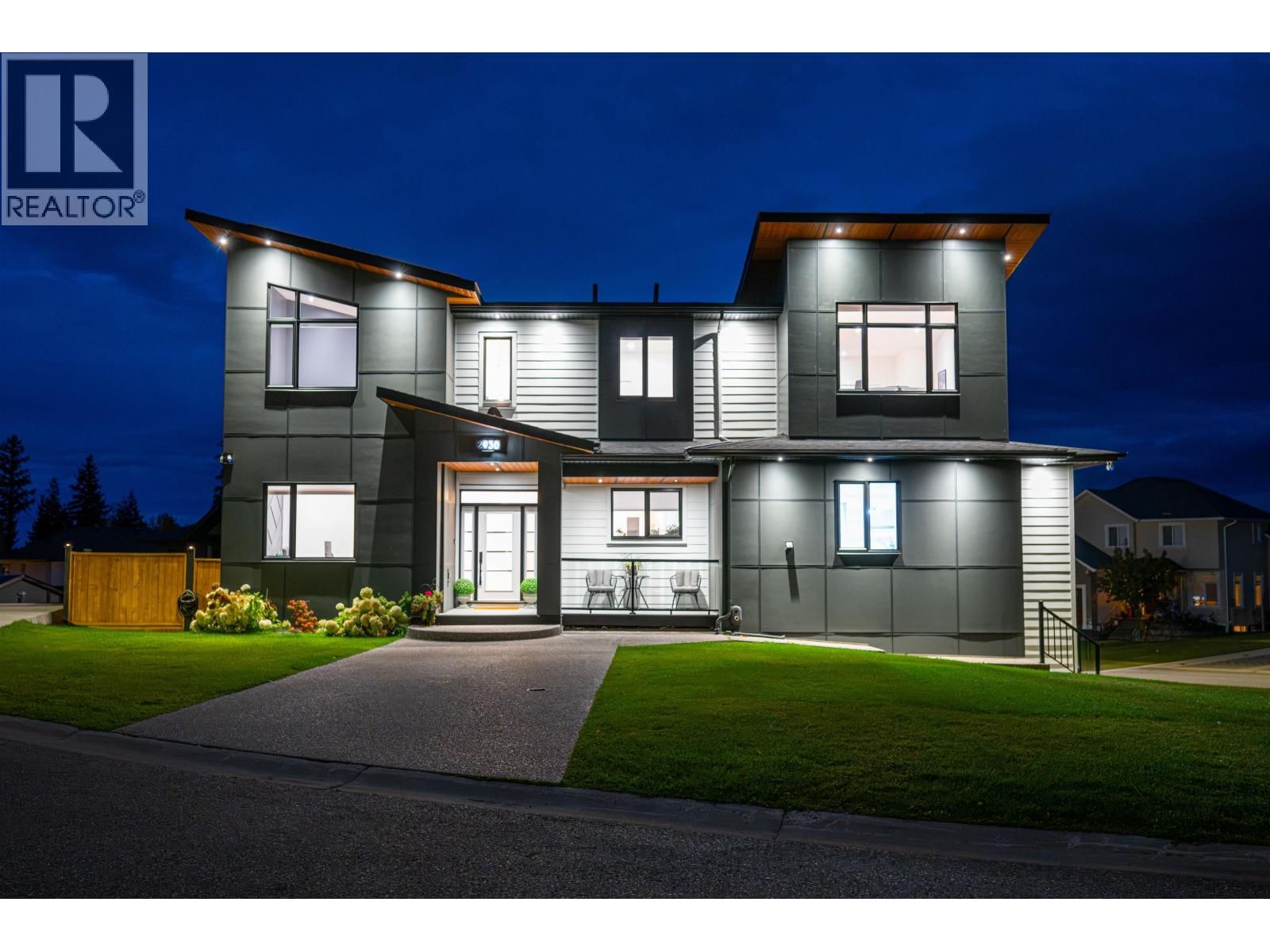2930 ELLINGTON Court, Prince George, British Columbia V2N 0G3