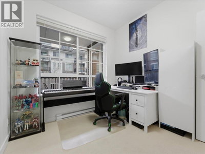 553 FOSTER Avenue | Coquitlam British Columbia | Slide Image Thirteen