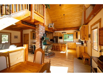 13980 BIG FIR Road | Prince George British Columbia | Slide Image Four