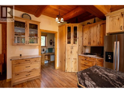 13980 BIG FIR Road | Prince George British Columbia | Slide Image Nine