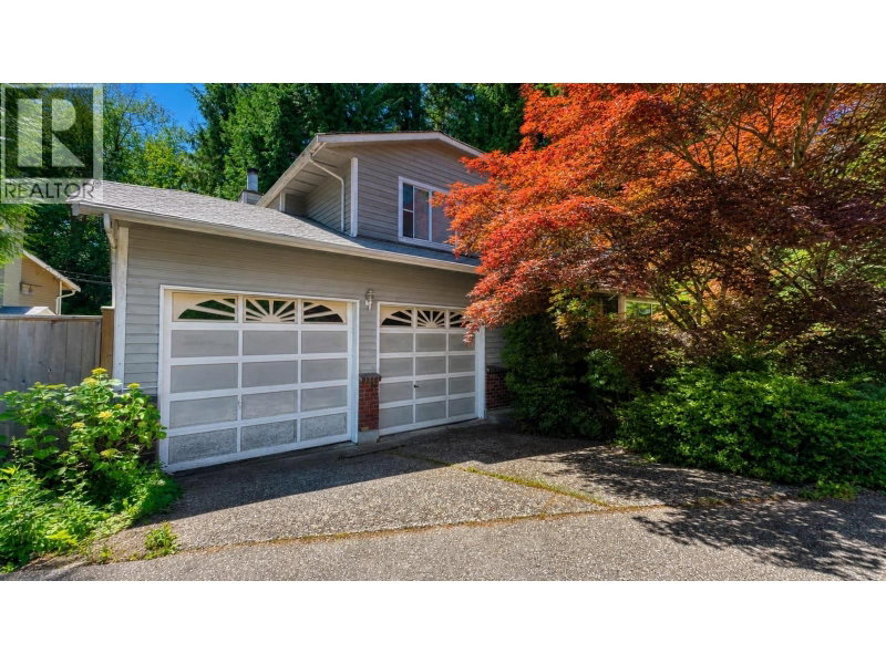 1679 WESTOVER Road North Vancouver British Columbia, V7J 1X4 - 5 Bedrooms Home For Sale