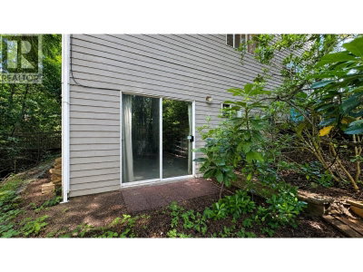 1679 WESTOVER Road | North Vancouver British Columbia | Slide Image Twenty-two