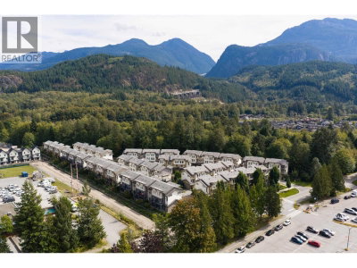 39548 LOGGERS Lane | Squamish British Columbia | Slide Image Thirty-six
