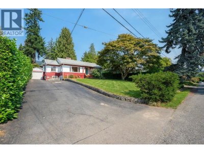 1737 HAYWOOD Avenue | West Vancouver British Columbia | Slide Image Two