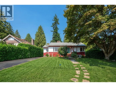 1737 HAYWOOD Avenue | West Vancouver British Columbia | Slide Image Three