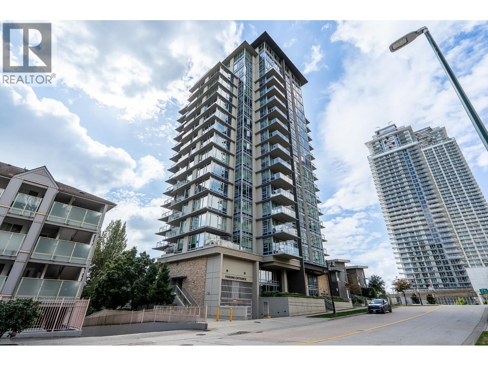 518 WHITING Way, Coquitlam, British Columbia V3J 0H7
