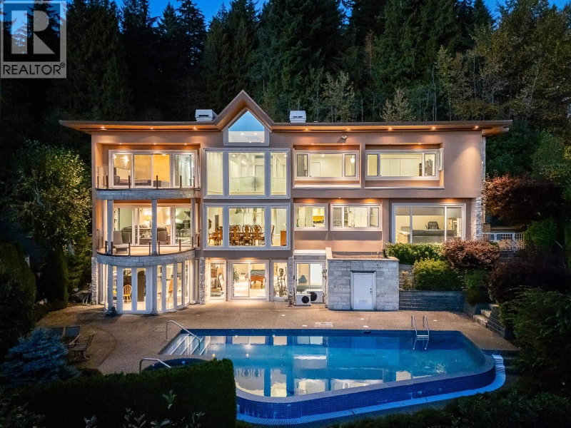 1562 PINECREST Drive West Vancouver British Columbia, V7S 3E8 - 4 Bedrooms Home For Sale