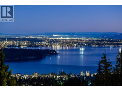 1562 PINECREST Drive | West Vancouver British Columbia | Slide Image Eleven