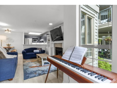 22015 48 Avenue | Langley British Columbia | Slide Image Ten